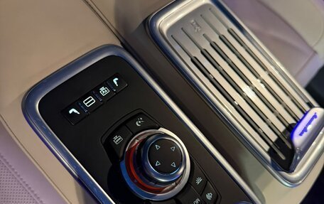 Mercedes-Benz V-Класс, 2025 год, 25 200 000 рублей, 38 фотография