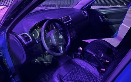 Skoda Fabia II, 2010 год, 270 000 рублей, 5 фотография