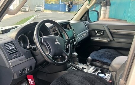 Mitsubishi Pajero IV, 2018 год, 3 200 000 рублей, 8 фотография