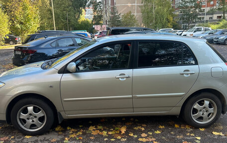 Toyota Corolla, 2004 год, 1 100 000 рублей, 4 фотография