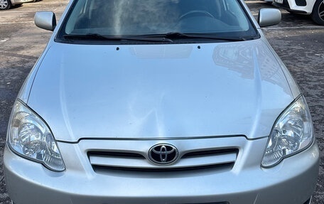 Toyota Corolla, 2004 год, 1 100 000 рублей, 3 фотография