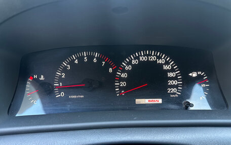 Toyota Corolla, 2004 год, 1 100 000 рублей, 19 фотография