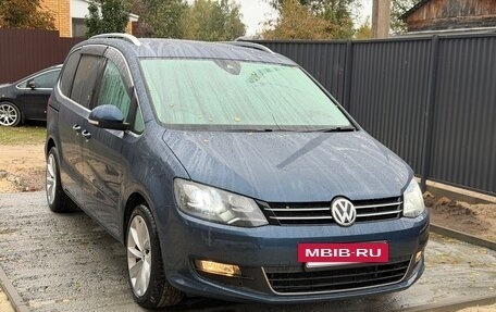 Volkswagen Sharan II, 2015 год, 1 740 000 рублей, 2 фотография
