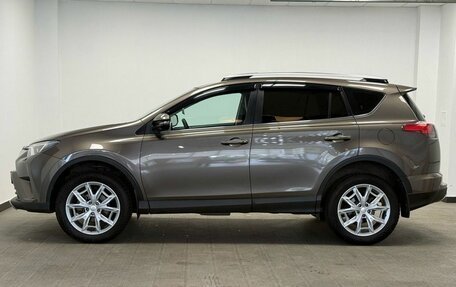 Toyota RAV4, 2017 год, 2 365 000 рублей, 5 фотография