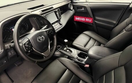 Toyota RAV4, 2017 год, 2 365 000 рублей, 8 фотография