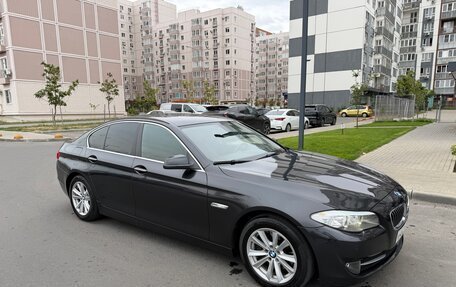 BMW 5 серия, 2011 год, 1 390 000 рублей, 7 фотография