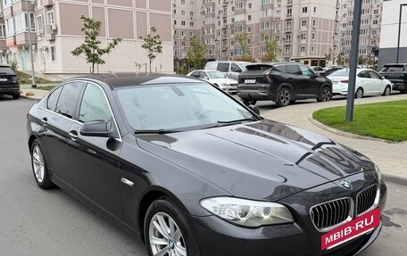 BMW 5 серия, 2011 год, 1 390 000 рублей, 3 фотография
