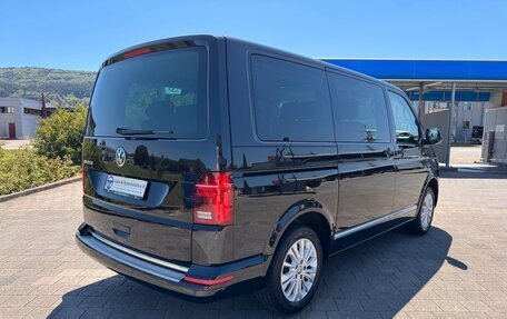 Volkswagen Multivan T6 рестайлинг, 2022 год, 4 800 000 рублей, 5 фотография