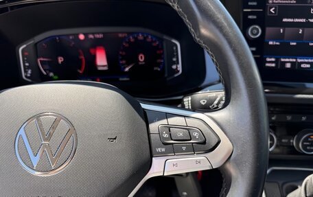 Volkswagen Multivan T6 рестайлинг, 2022 год, 4 800 000 рублей, 9 фотография