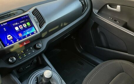 KIA Sportage III, 2010 год, 1 030 000 рублей, 12 фотография