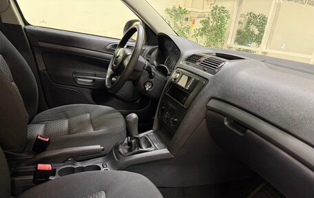 Skoda Octavia, 2011 год, 635 000 рублей, 9 фотография