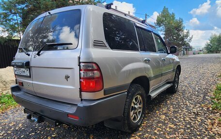 Toyota Land Cruiser 100 рестайлинг 2, 2003 год, 2 850 000 рублей, 5 фотография