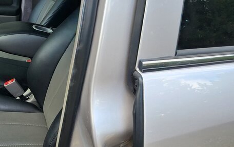 Toyota Land Cruiser 100 рестайлинг 2, 2003 год, 2 850 000 рублей, 23 фотография