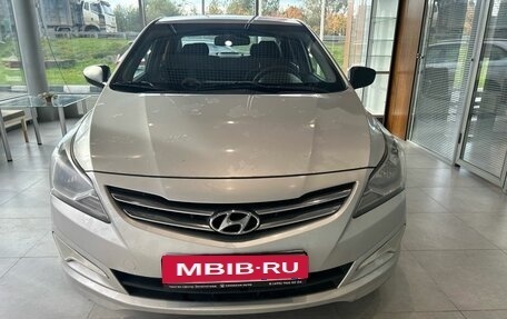 Hyundai Solaris II рестайлинг, 2015 год, 649 000 рублей, 2 фотография