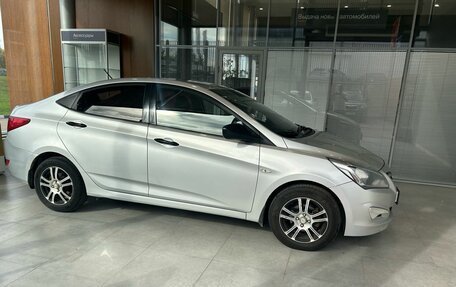 Hyundai Solaris II рестайлинг, 2015 год, 649 000 рублей, 4 фотография