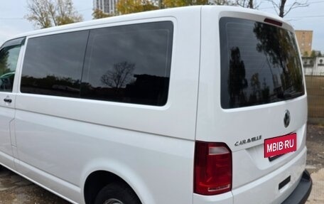 Volkswagen Caravelle T6 рестайлинг, 2016 год, 2 000 000 рублей, 5 фотография
