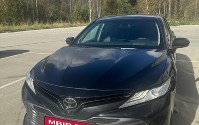 Toyota Camry, 2019 год, 3 200 000 рублей, 1 фотография