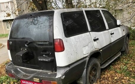 Nissan Terrano II рестайлинг, 1994 год, 100 000 рублей, 2 фотография