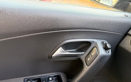 Volkswagen Polo VI (EU Market), 2011 год, 600 000 рублей, 13 фотография