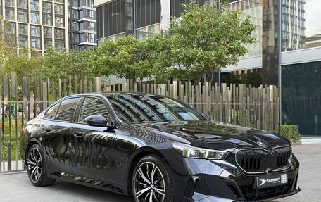 BMW 5 серия, 2025 год, 8 290 000 рублей, 3 фотография