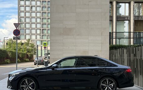 BMW 5 серия, 2025 год, 8 290 000 рублей, 4 фотография
