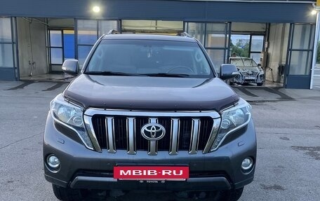 Toyota Land Cruiser Prado 150 рестайлинг 2, 2014 год, 3 750 000 рублей, 3 фотография