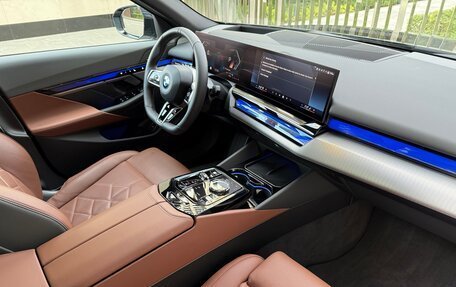 BMW 5 серия, 2025 год, 8 290 000 рублей, 20 фотография
