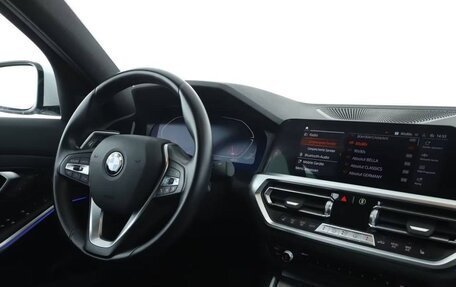 BMW 3 серия, 2022 год, 3 600 000 рублей, 11 фотография