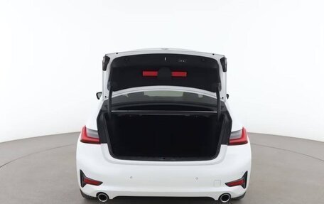 BMW 3 серия, 2022 год, 3 600 000 рублей, 24 фотография