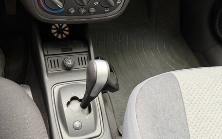 Opel Corsa C рестайлинг, 2003 год, 300 000 рублей, 23 фотография