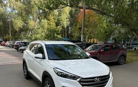 Hyundai Tucson III, 2016 год, 2 050 000 рублей, 2 фотография