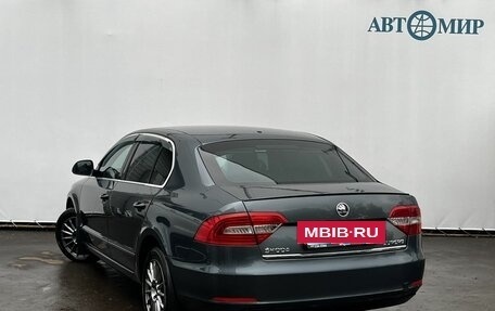 Skoda Superb III рестайлинг, 2014 год, 1 060 000 рублей, 7 фотография