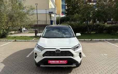 Toyota RAV4, 2020 год, 3 500 000 рублей, 2 фотография