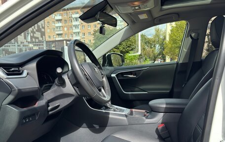 Toyota RAV4, 2020 год, 3 500 000 рублей, 10 фотография