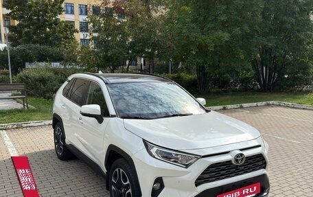 Toyota RAV4, 2020 год, 3 500 000 рублей, 7 фотография