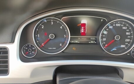 Volkswagen Touareg III, 2014 год, 2 350 000 рублей, 2 фотография