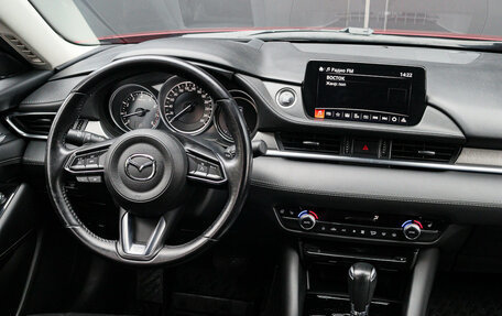 Mazda 6, 2019 год, 2 790 000 рублей, 11 фотография