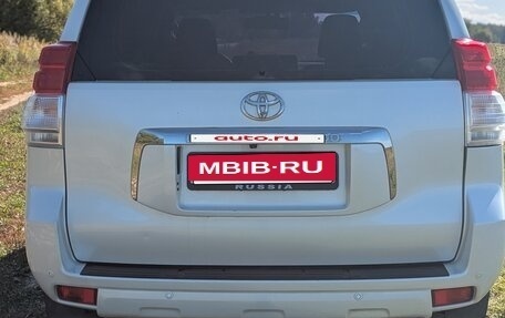 Toyota Land Cruiser Prado 150 рестайлинг 2, 2013 год, 2 650 000 рублей, 4 фотография