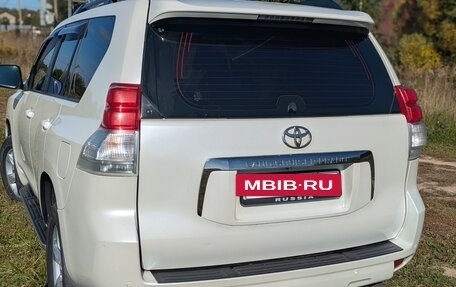Toyota Land Cruiser Prado 150 рестайлинг 2, 2013 год, 2 650 000 рублей, 10 фотография