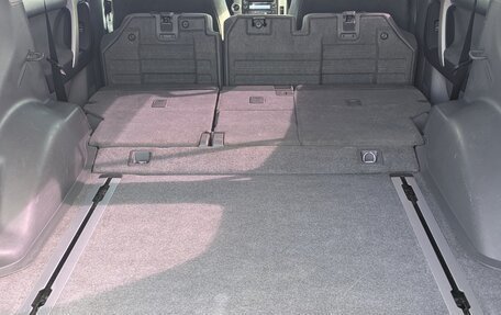 Toyota Land Cruiser Prado 150 рестайлинг 2, 2013 год, 2 650 000 рублей, 26 фотография
