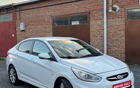 Hyundai Solaris II рестайлинг, 2014 год, 738 000 рублей, 3 фотография