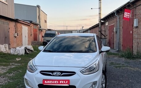 Hyundai Solaris II рестайлинг, 2014 год, 738 000 рублей, 2 фотография