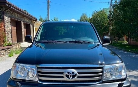 Toyota Land Cruiser 100 рестайлинг 2, 2006 год, 3 400 000 рублей, 2 фотография