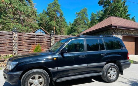 Toyota Land Cruiser 100 рестайлинг 2, 2006 год, 3 400 000 рублей, 8 фотография
