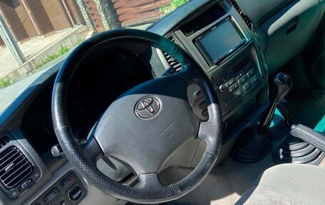 Toyota Land Cruiser 100 рестайлинг 2, 2006 год, 3 400 000 рублей, 29 фотография