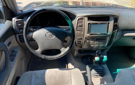 Toyota Land Cruiser 100 рестайлинг 2, 2006 год, 3 400 000 рублей, 33 фотография