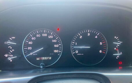Toyota Land Cruiser 100 рестайлинг 2, 2006 год, 3 400 000 рублей, 40 фотография