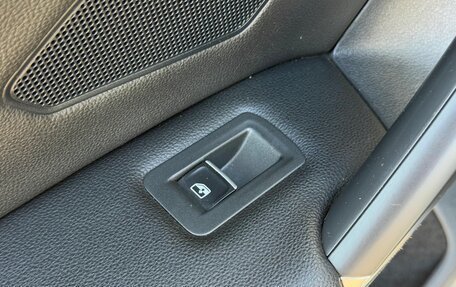 Volkswagen Tiguan II, 2018 год, 3 099 000 рублей, 20 фотография