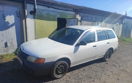Nissan AD II, 2001 год, 310 000 рублей, 3 фотография