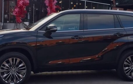 Toyota Highlander, 2026 год, 5 090 000 рублей, 2 фотография